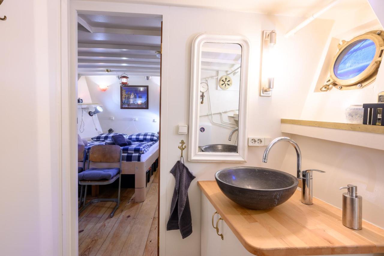Boatapartment Animathor On Top Location Rotterdam Exterior foto